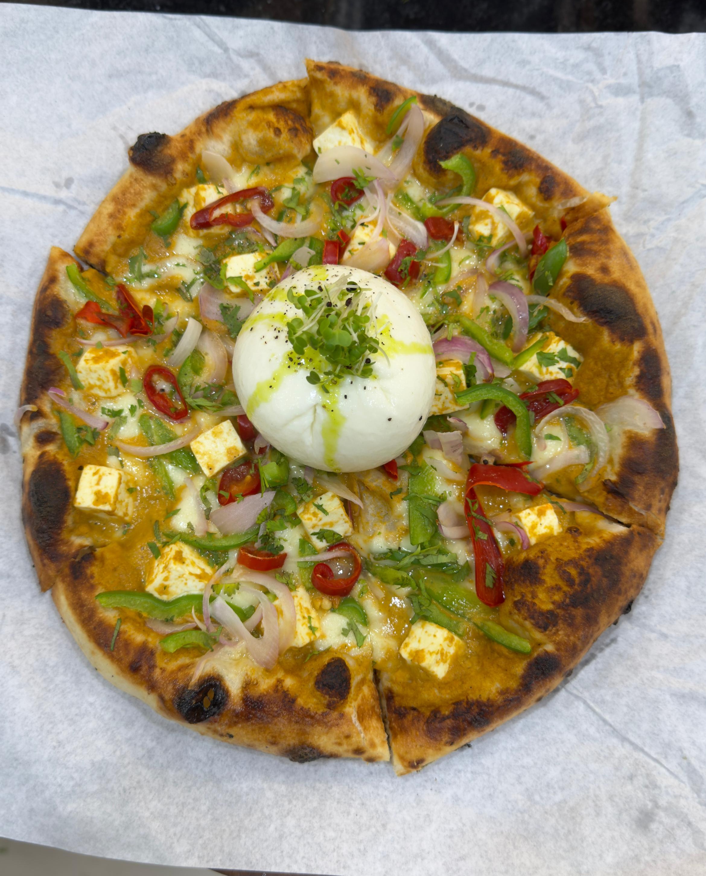 Paneer Makhni Pizza